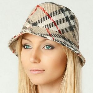 NWT Authentic Burberry bucket hat. Never used.